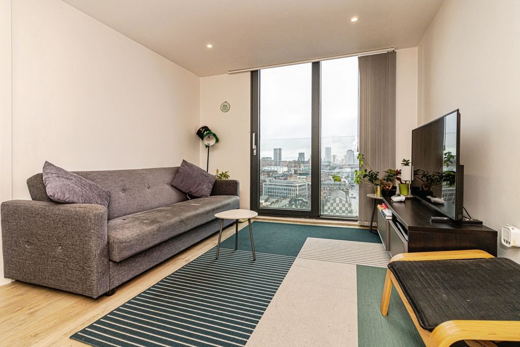 Property photo 2 of 25 Photo