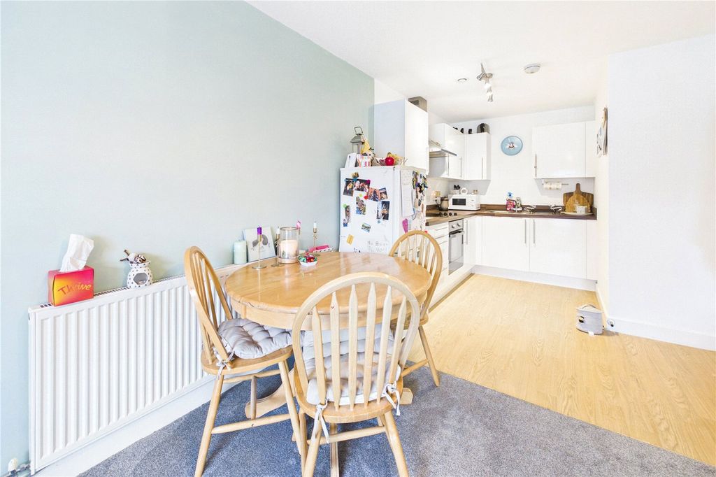 Property photo 3 of 18 Kitchen/Dining Room