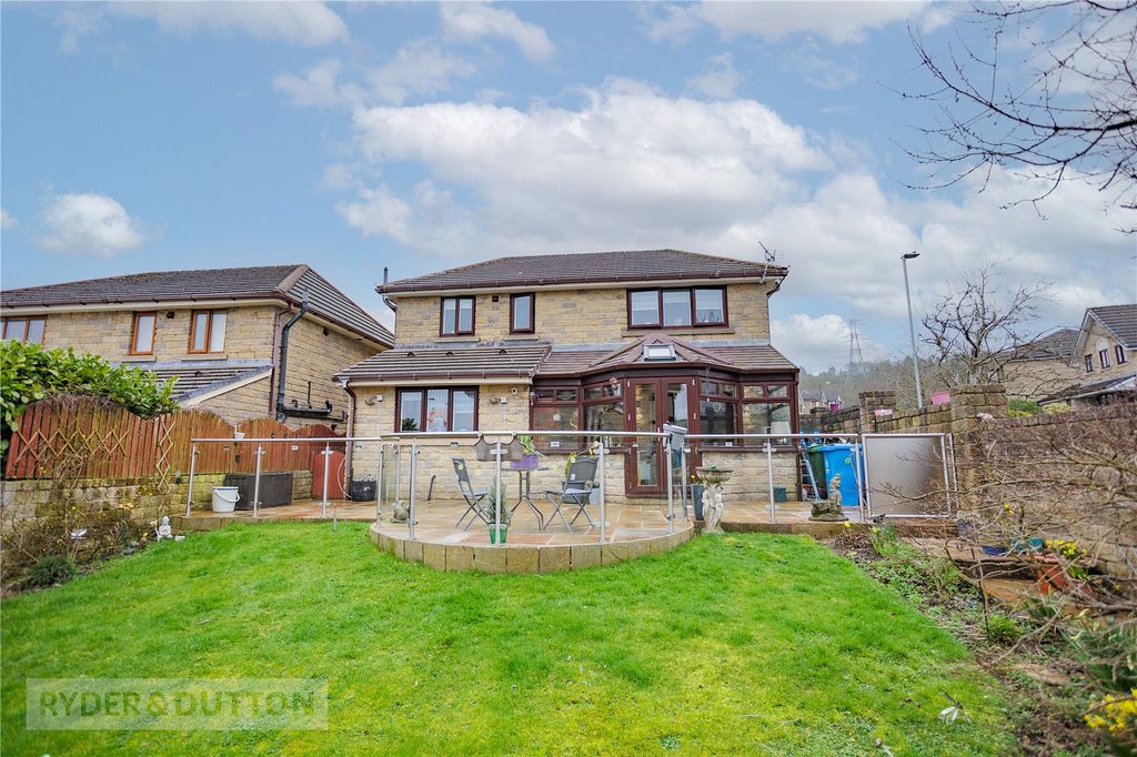 Property photo 2 of 22 Rear Garden