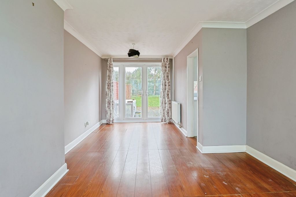 Property photo 3 of 16 Pbox-Img.Jpg