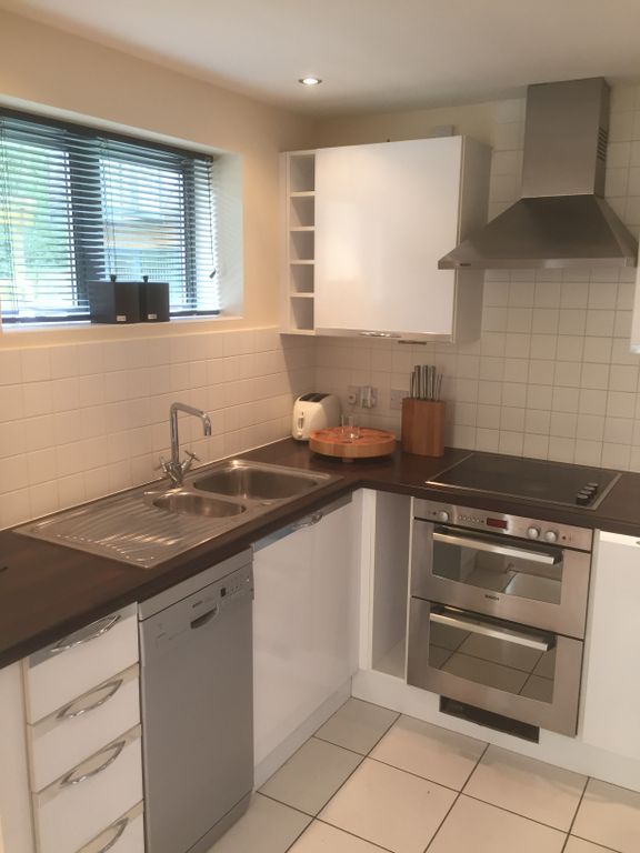 Property photo 2 of 9 Kitchen - Angle 1