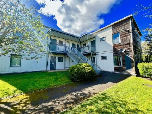 Property photo 1 of 5
