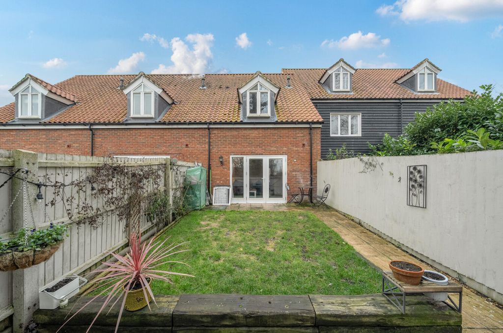 Property photo 1 of 17 1401277-18-696E42...