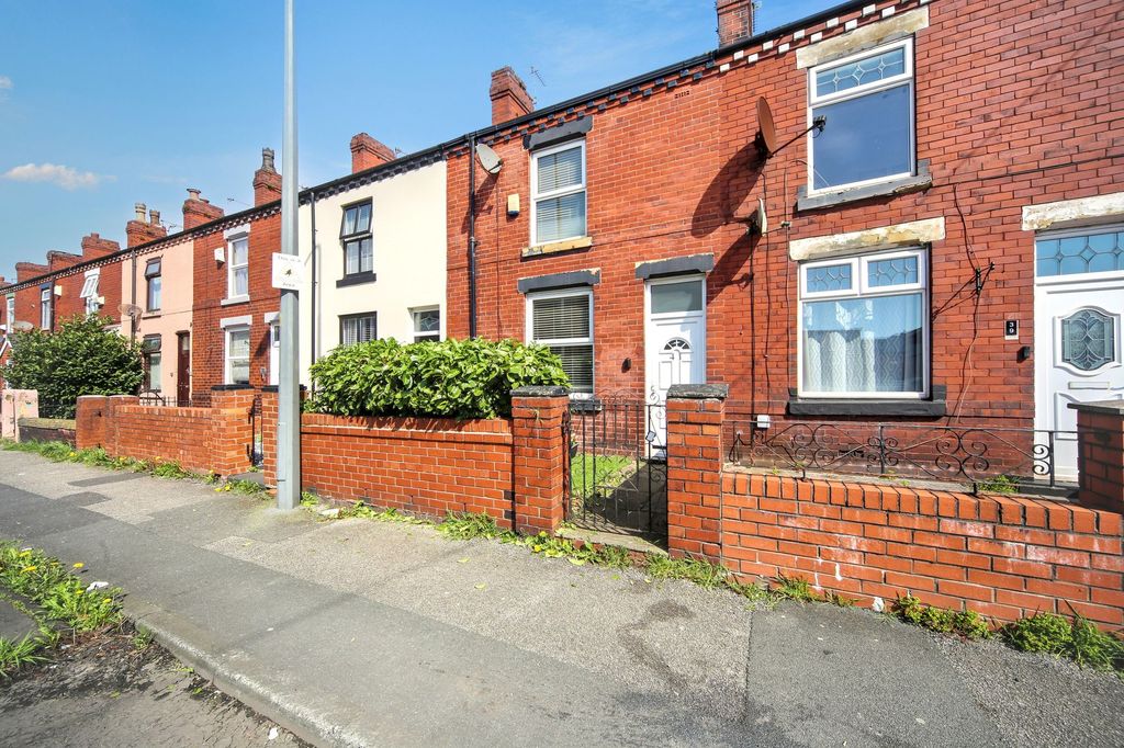 Property photo 2 of 19