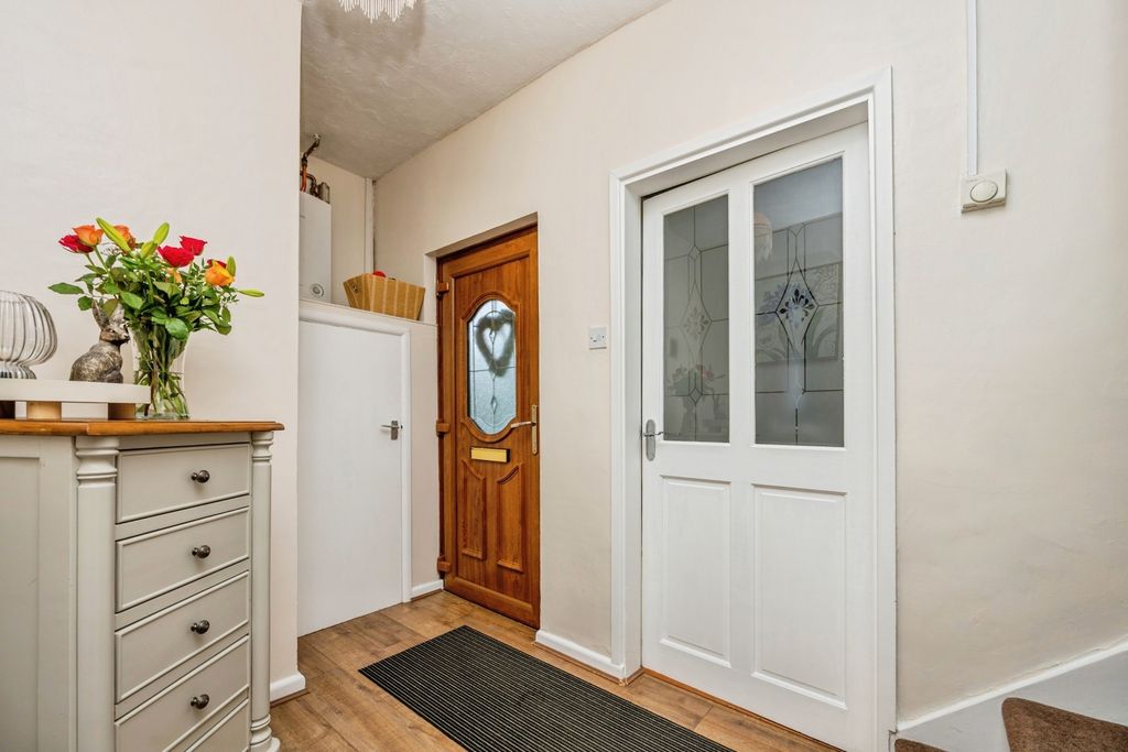 Property photo 2 of 20 Pbox-Img.Jpg