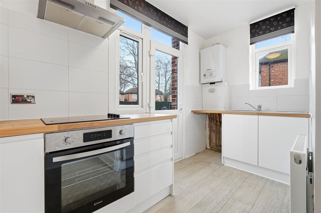 Property photo 3 of 17 012_Img_1954.Jpg