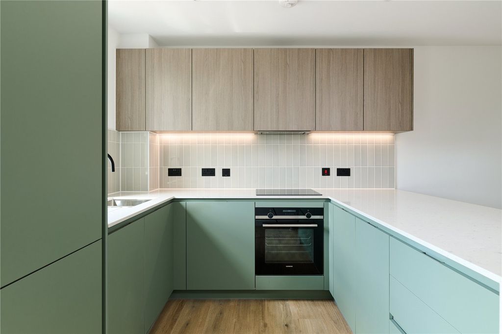 Property photo 3 of 13 Picture No. 10