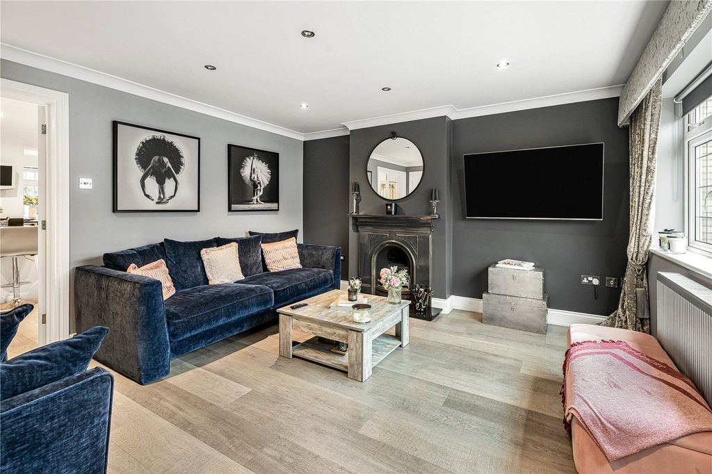 Property photo 3 of 29 Picture No. 30