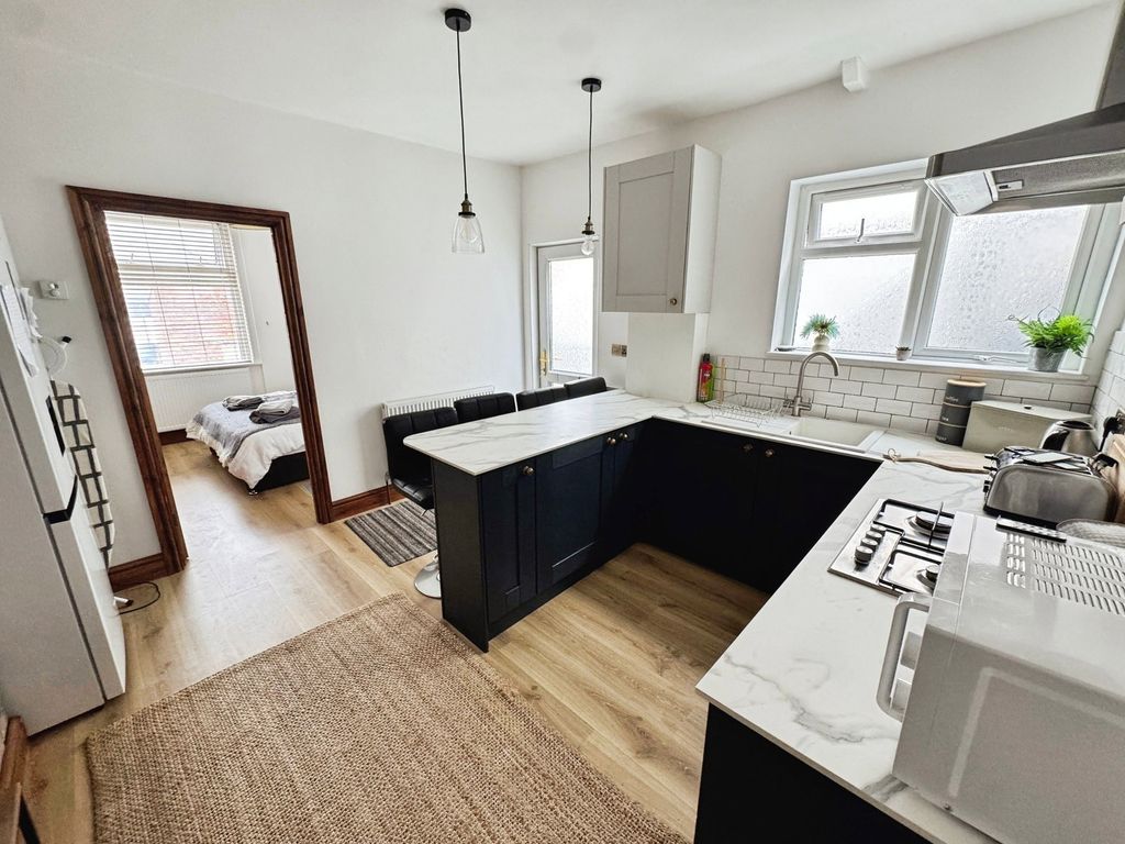 Additional image 6 of 2 bed flat for saleMary Street, Porthcawl CF36