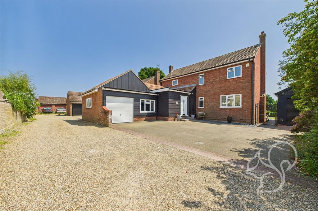 Property photo 1 of 45