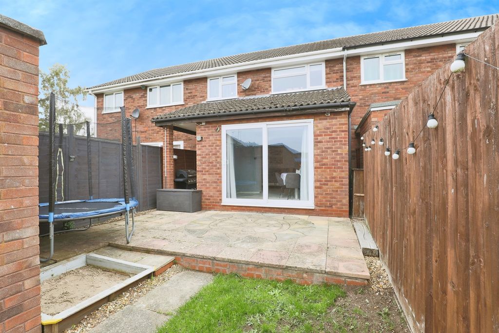 Property photo 3 of 17