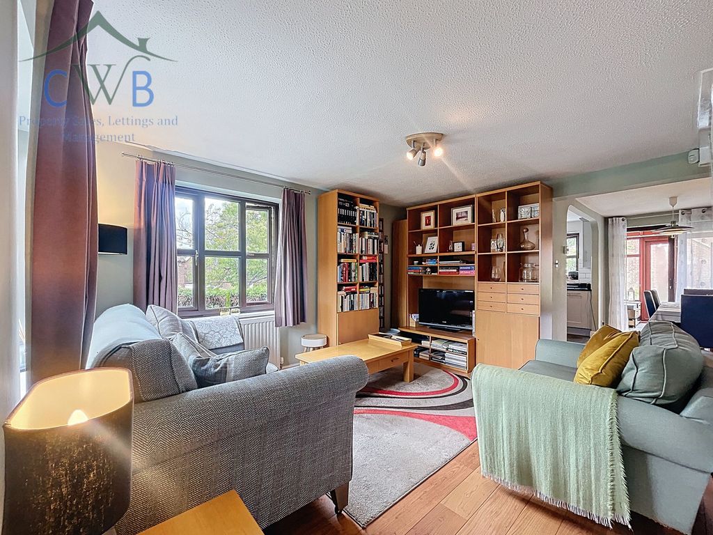 Property photo 2 of 17