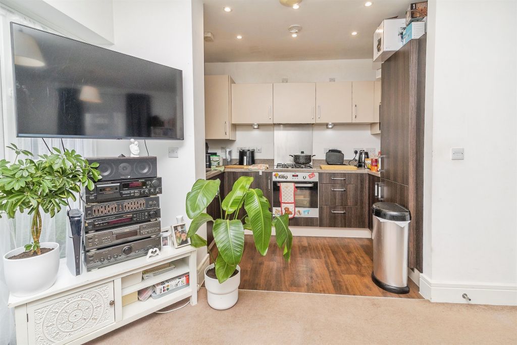Property photo 2 of 16