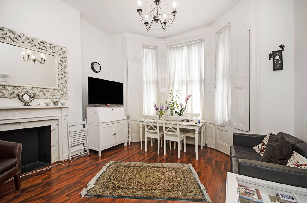 Property photo 1 of 5