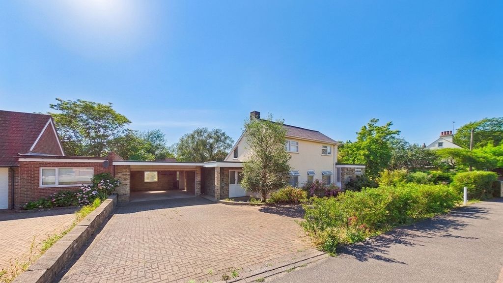 Property photo 1 of 16 Front
