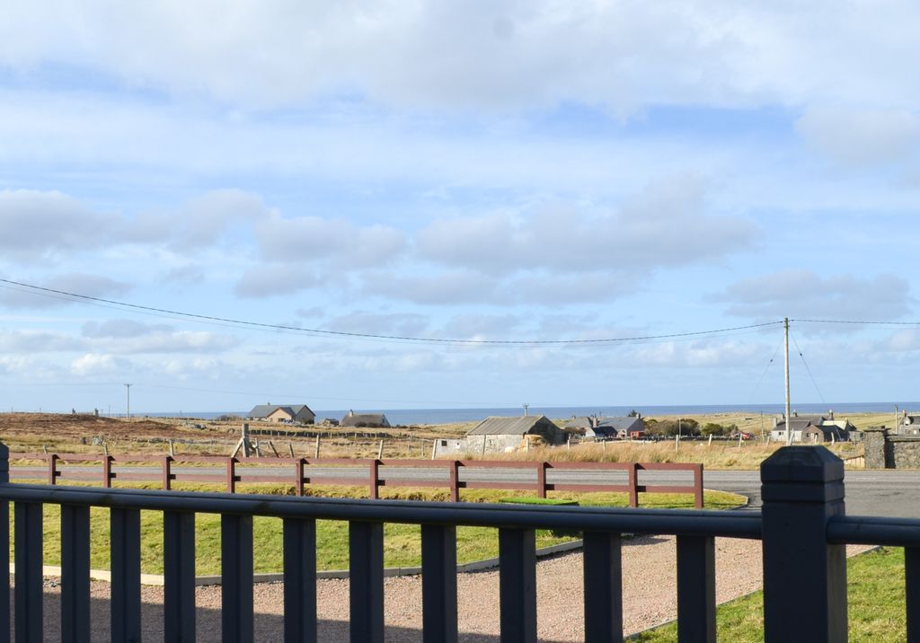 Property photo 3 of 24