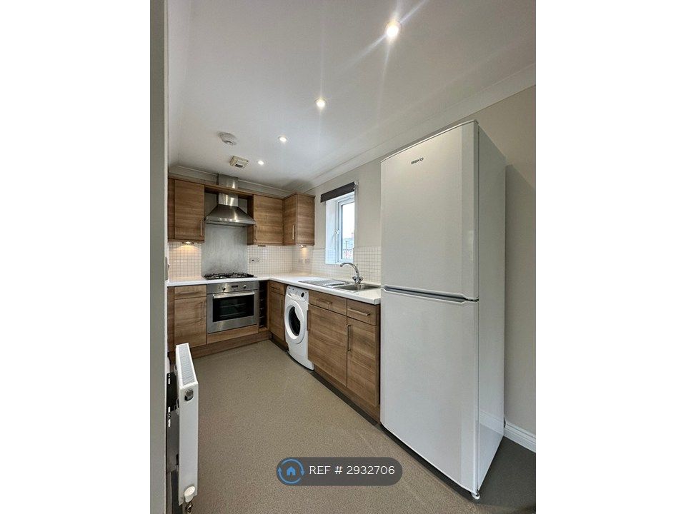 Property photo 2 of 35 Kitchen