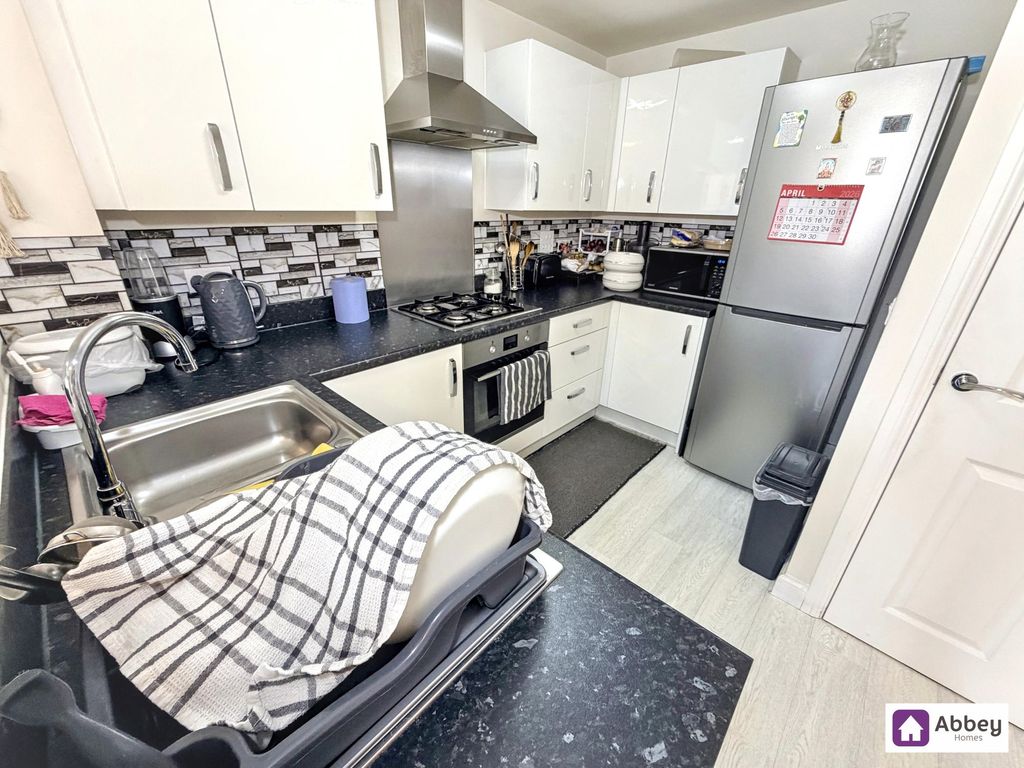 Property photo 3 of 15 Family Kitchen