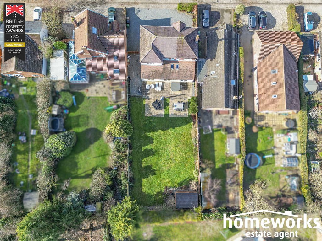 Property photo 3 of 24