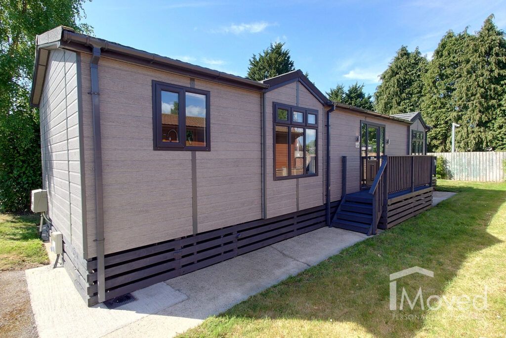 Property photo 1 of 27