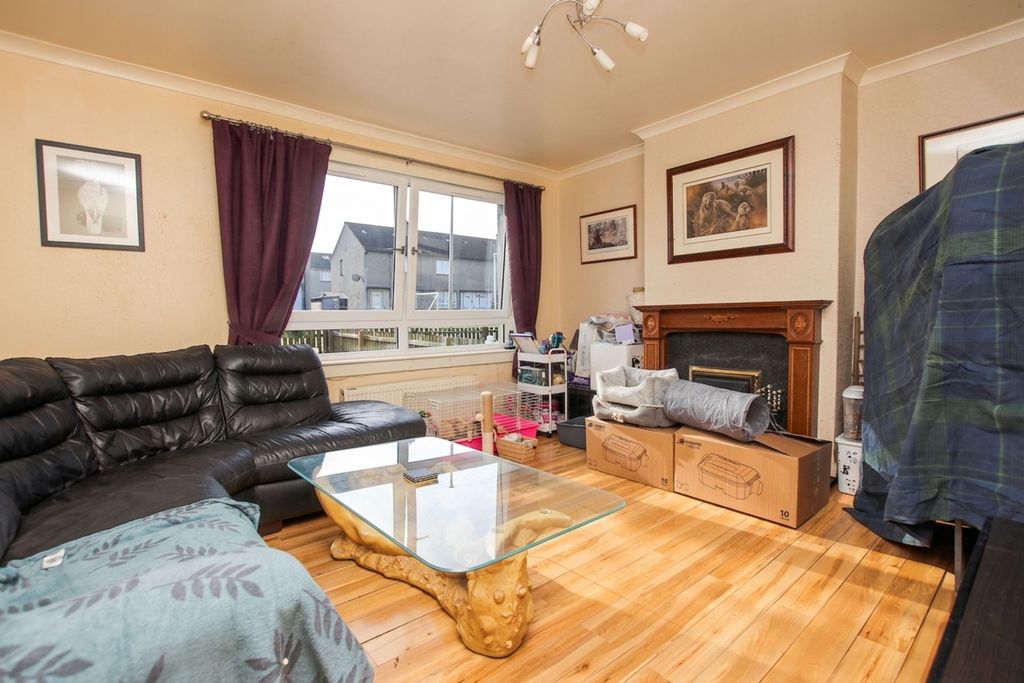 Property photo 2 of 15 Living Room