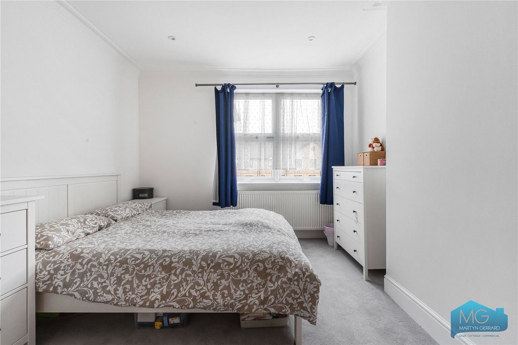 Property photo 3 of 20 Picture No. 23