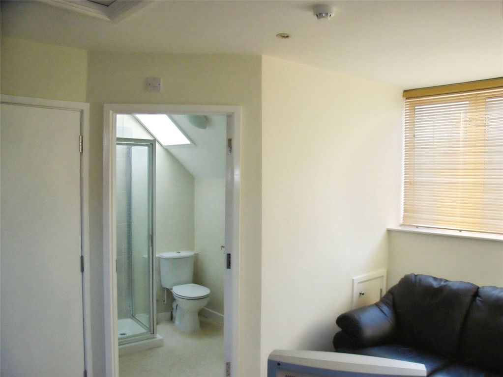 Property photo 3 of 7 Picture No. 12