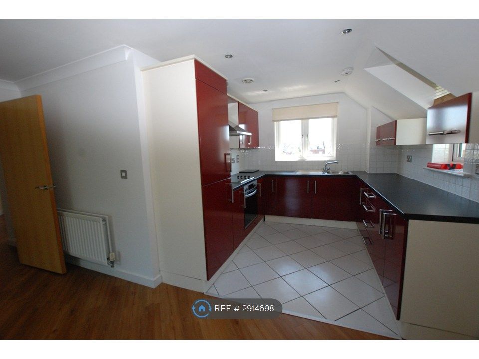 Property photo 3 of 7 Kitchen