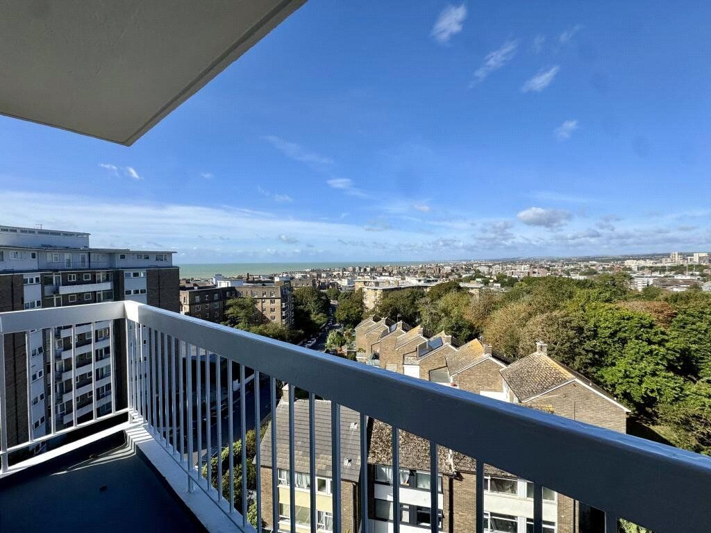 Property photo 3 of 18 Picture 3