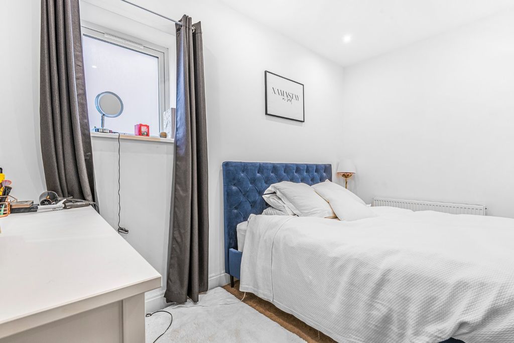 Property photo 3 of 5 Picture No. 04