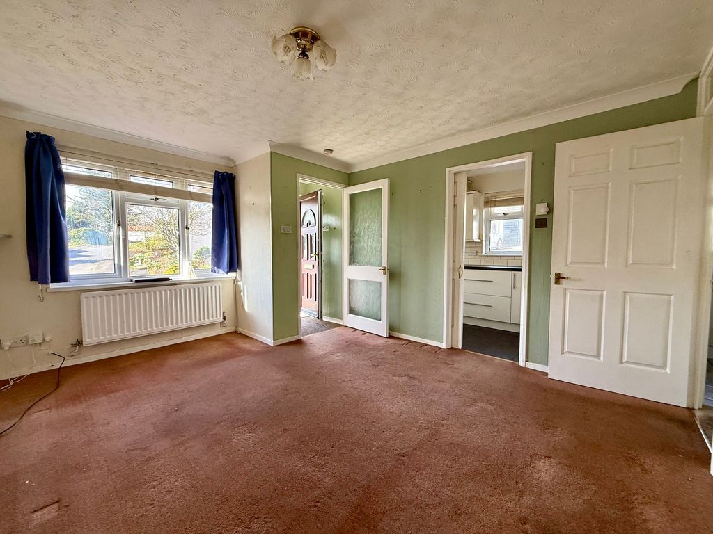 Property photo 3 of 11