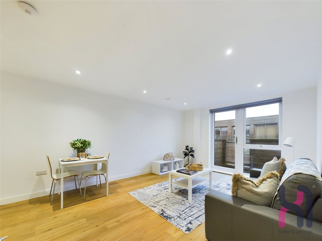 Property photo 2 of 5 Picture No. 17