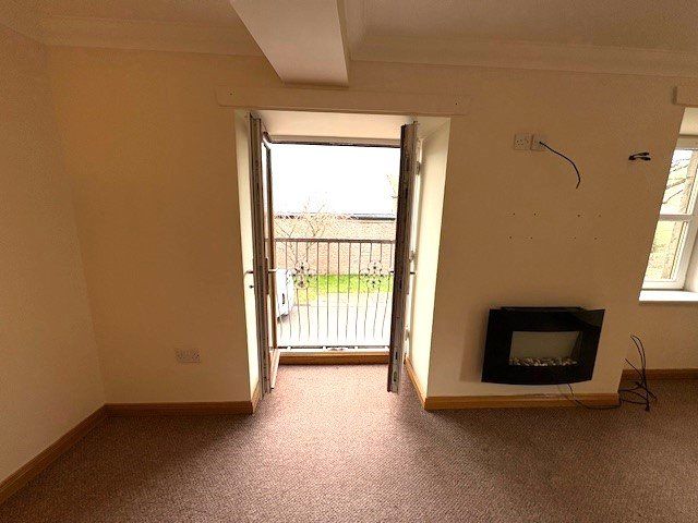 Property photo 3 of 11 Picture No. 16