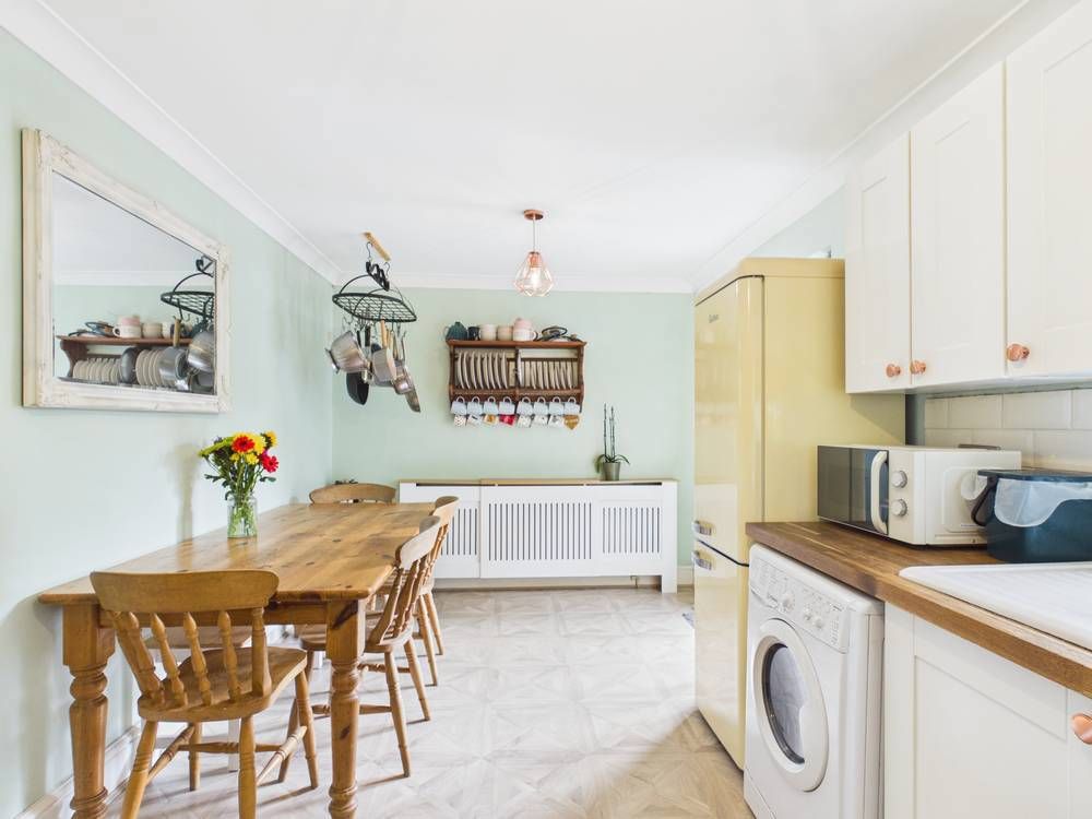 Property photo 2 of 15 Giraffe360-Still020