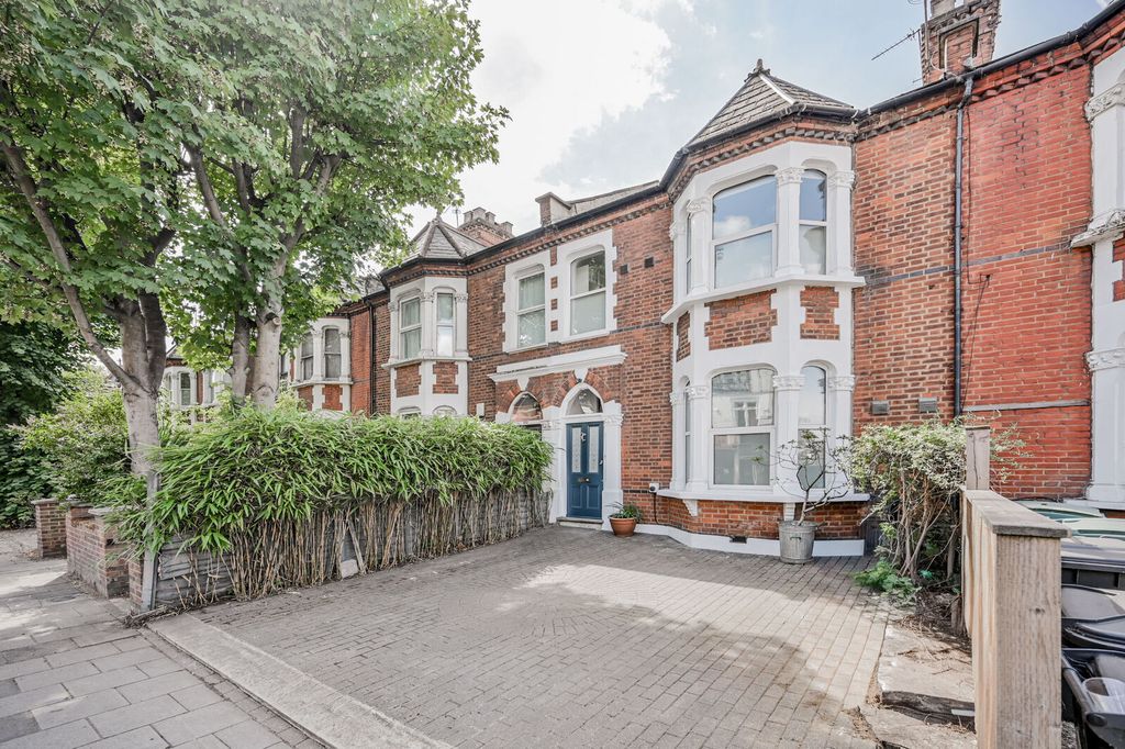 Property photo 1 of 33