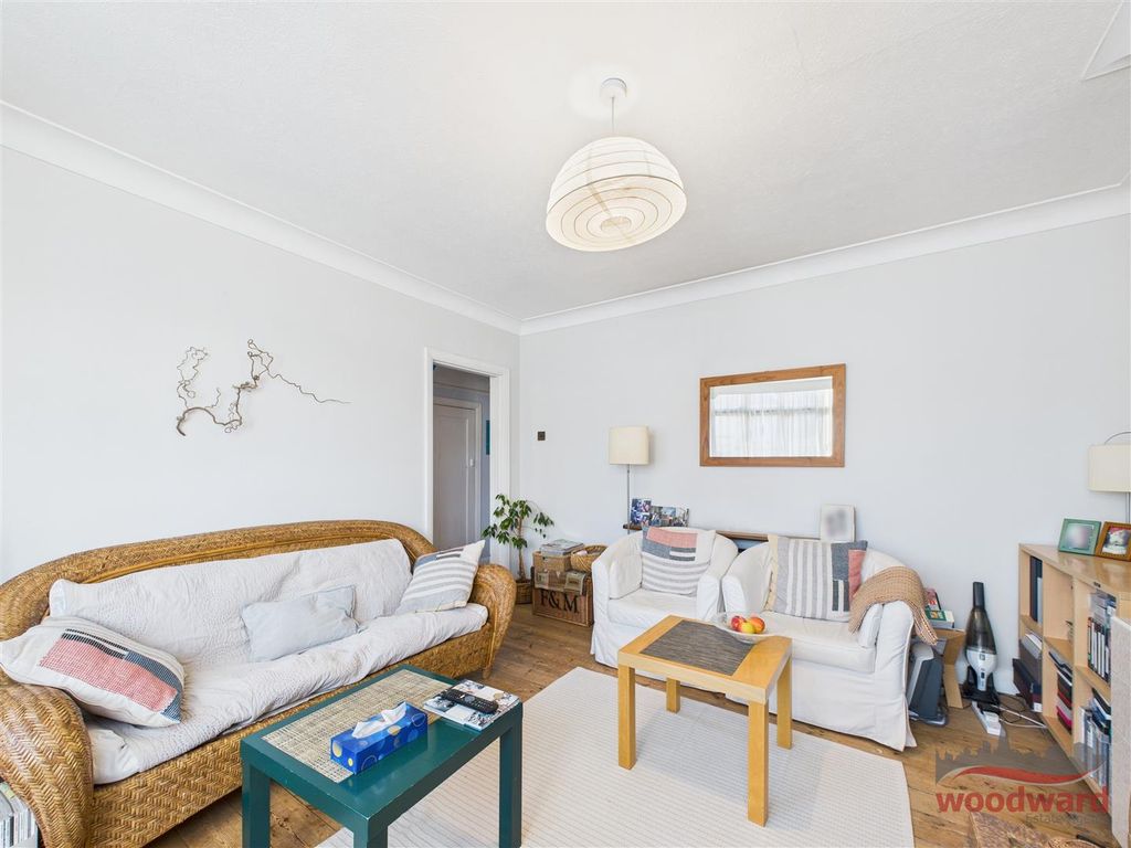 Property photo 3 of 20 Living Room