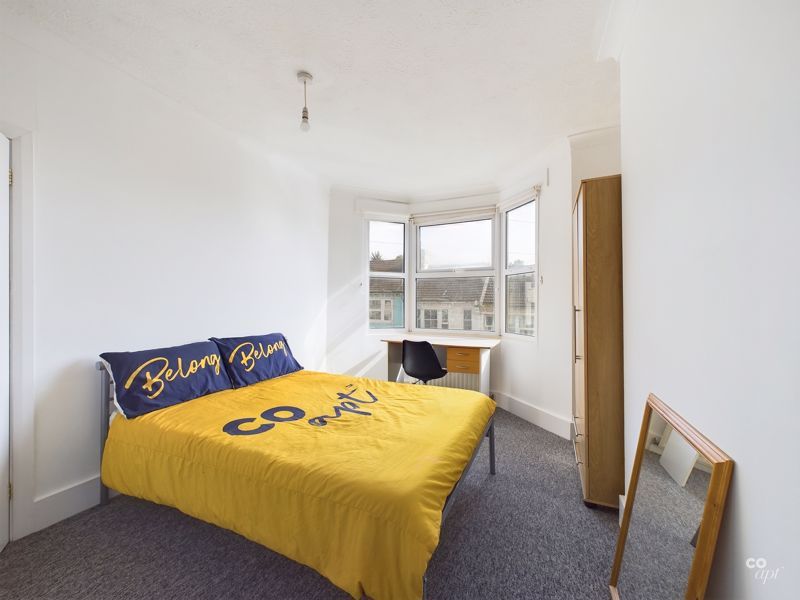 Property photo 2 of 11 Photo 3