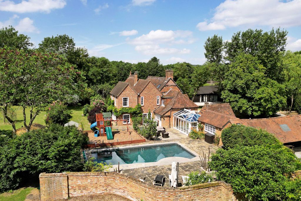 Property photo 1 of 19