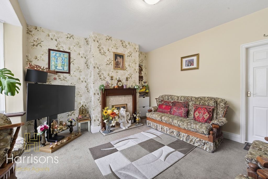 Property photo 2 of 23 5068152