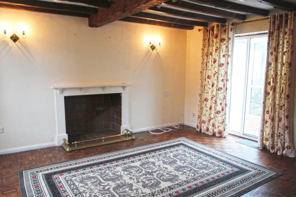Property photo 2 of 5