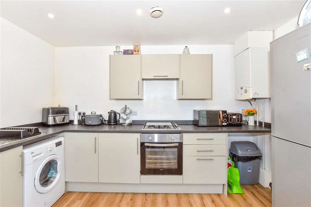 Property photo 2 of 6 Kitchen