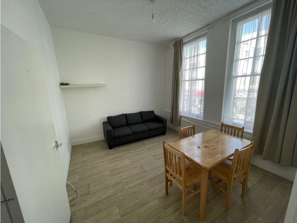 Property photo 3 of 8 2
