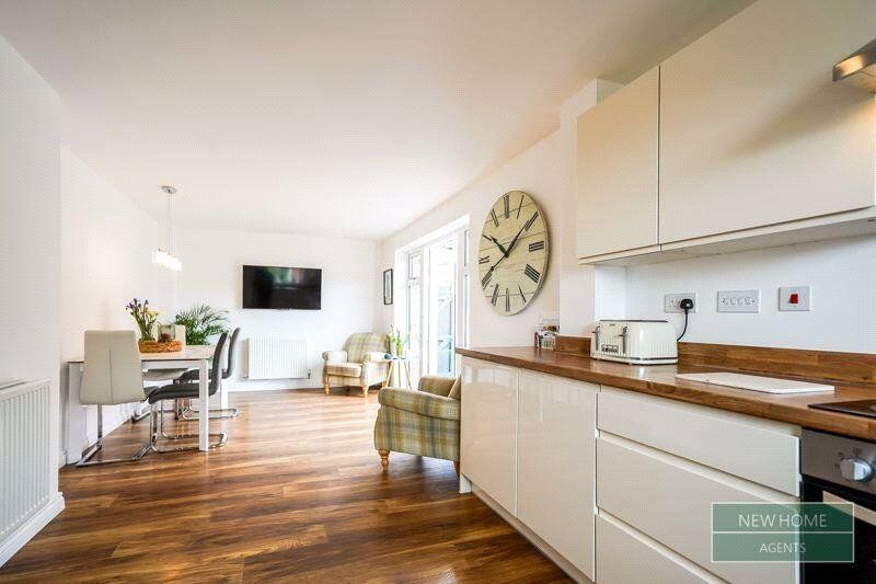 Property photo 2 of 19 Kitchen/Dining Room