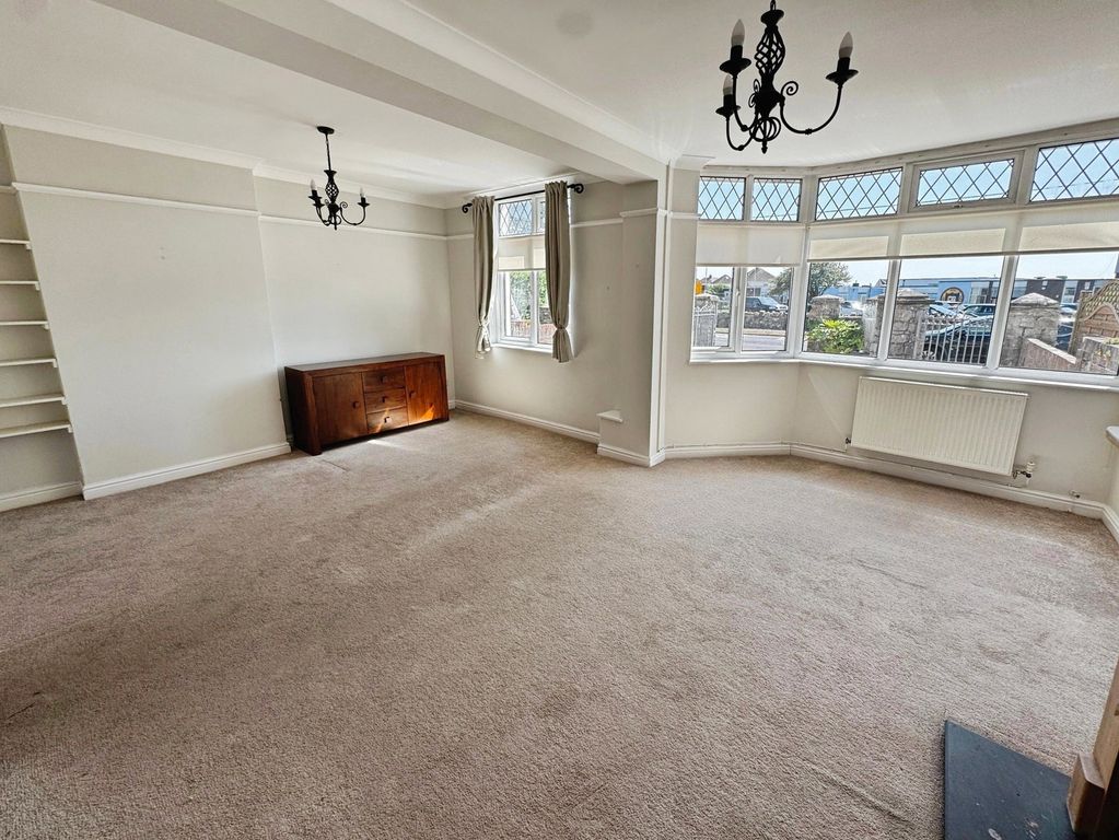 Property photo 3 of 23