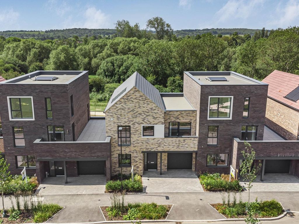 Property photo 1 of 10 The Cornforth, Number 81