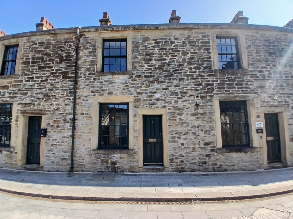 Property photo 1 of 11 Photo 15