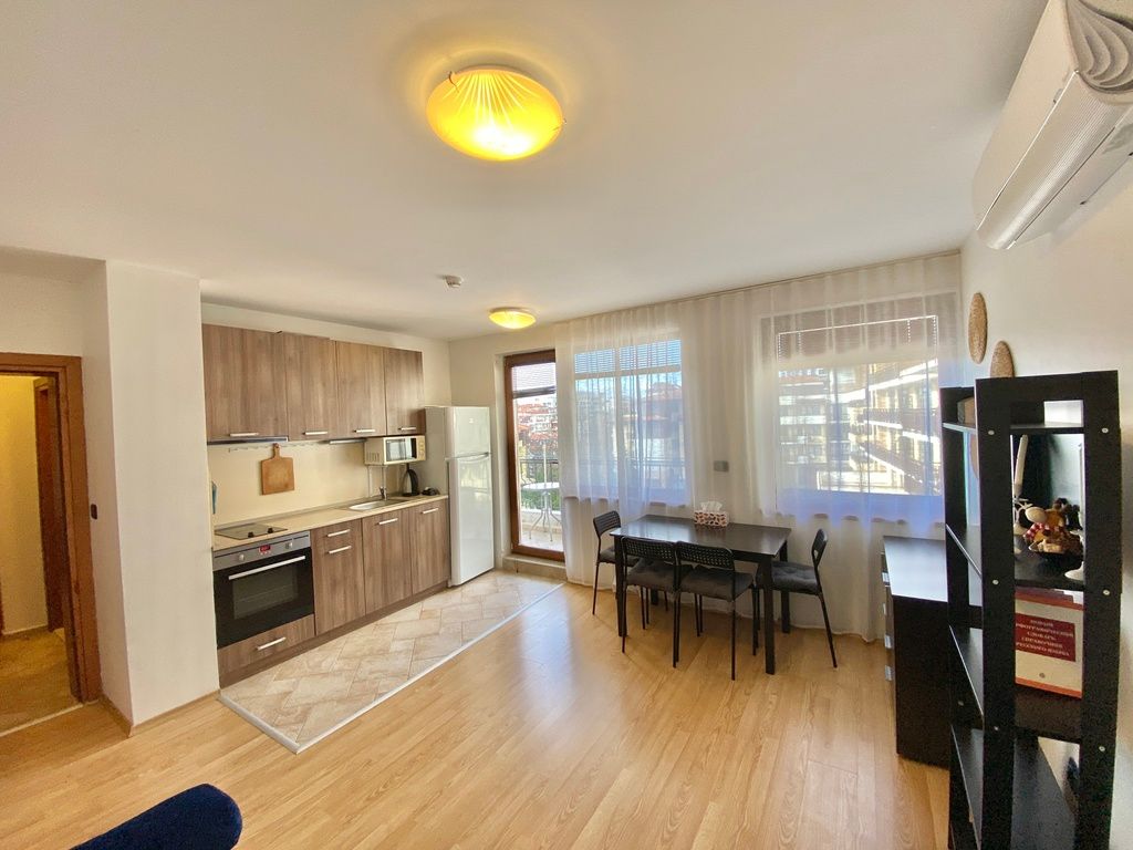 Property photo 2 of 20