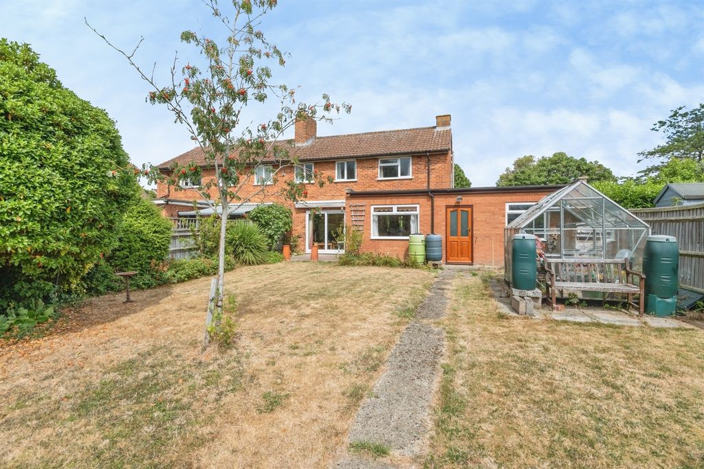 Property photo 3 of 16