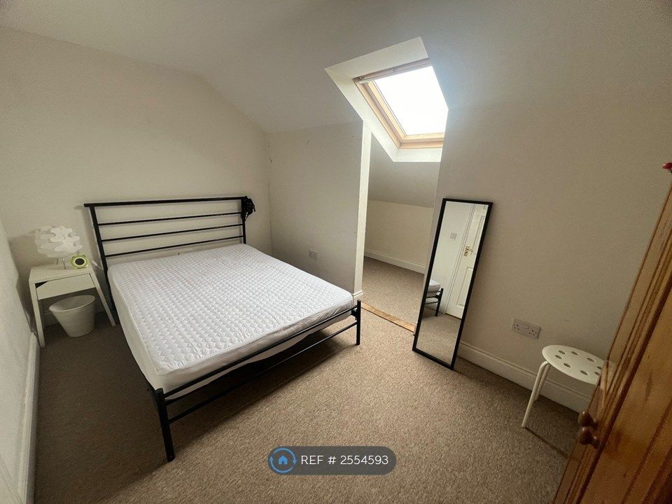 Property photo 2 of 6