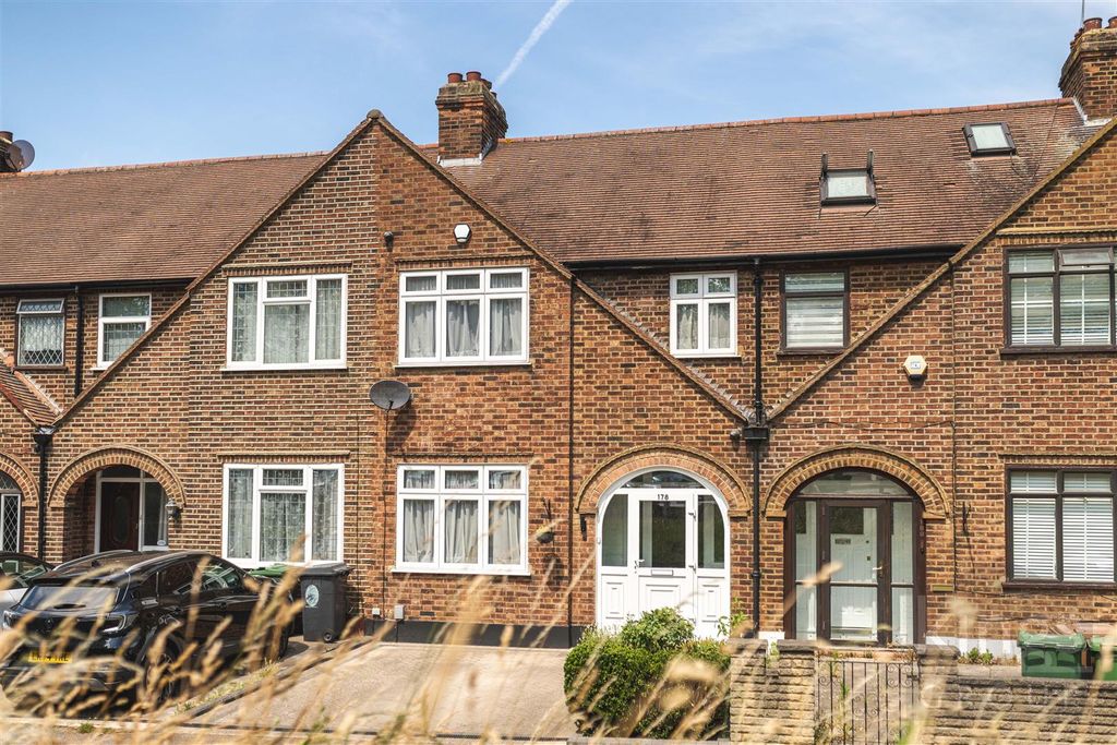 Property photo 1 of 18 New Road Wm-23.Jpg